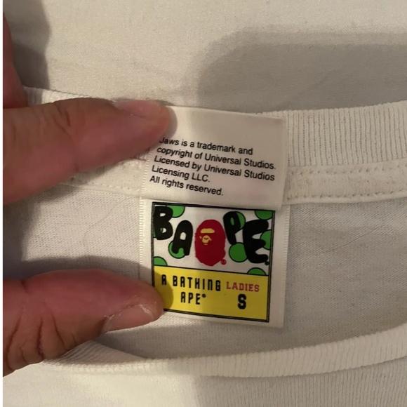 Bape X Universal studios X Jaws - Picture 3 of 6